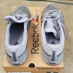 Reebox Size 10 Mens Gray Sneakers